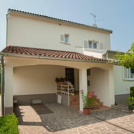 And Nadia With Garden * 波雷奇