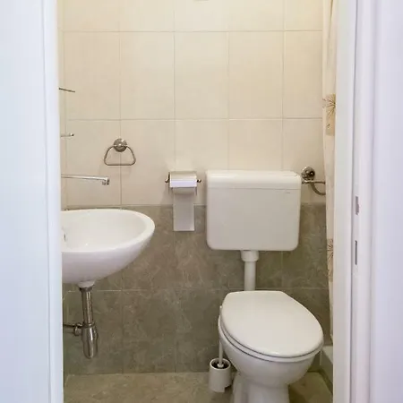 Διαμέρισμα And Nadia With Garden *