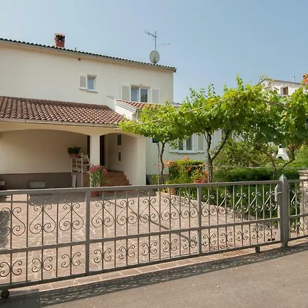 Apartamento And Nadia With Garden *