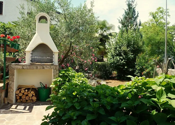 Apartamento And Nadia With Garden Poreč