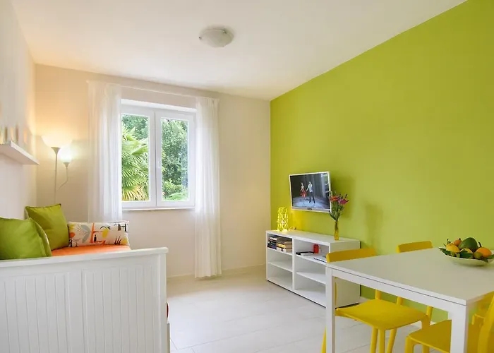 Apartamento And Nadia With Garden *