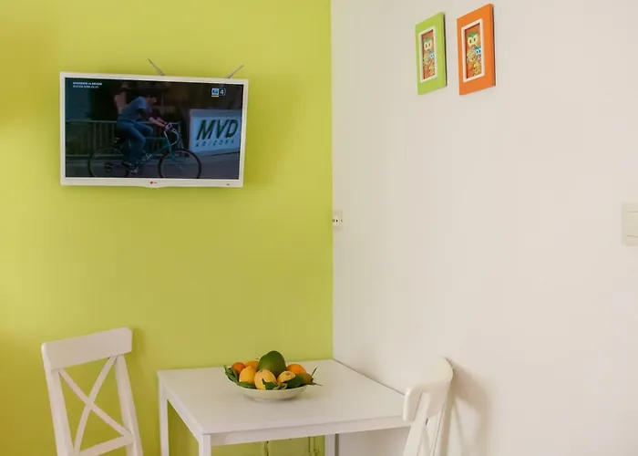 And Nadia With Garden * Poreč